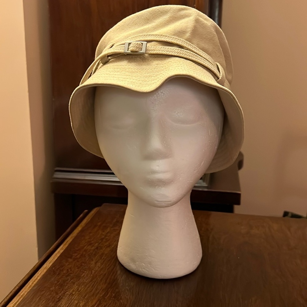 Vintage cloche khaki “Lola” hat by Peruvian Connection